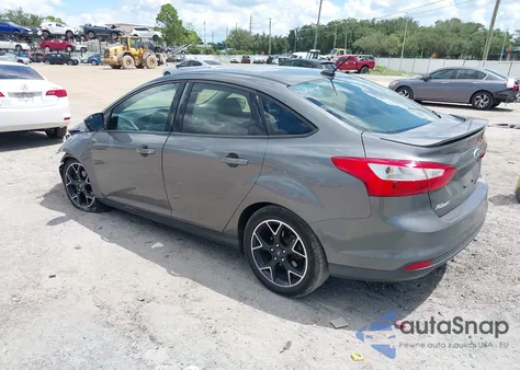 2012 Ford Focus Se z USA, uszkodzony, nr VIN 1FAHP3F23CL371302